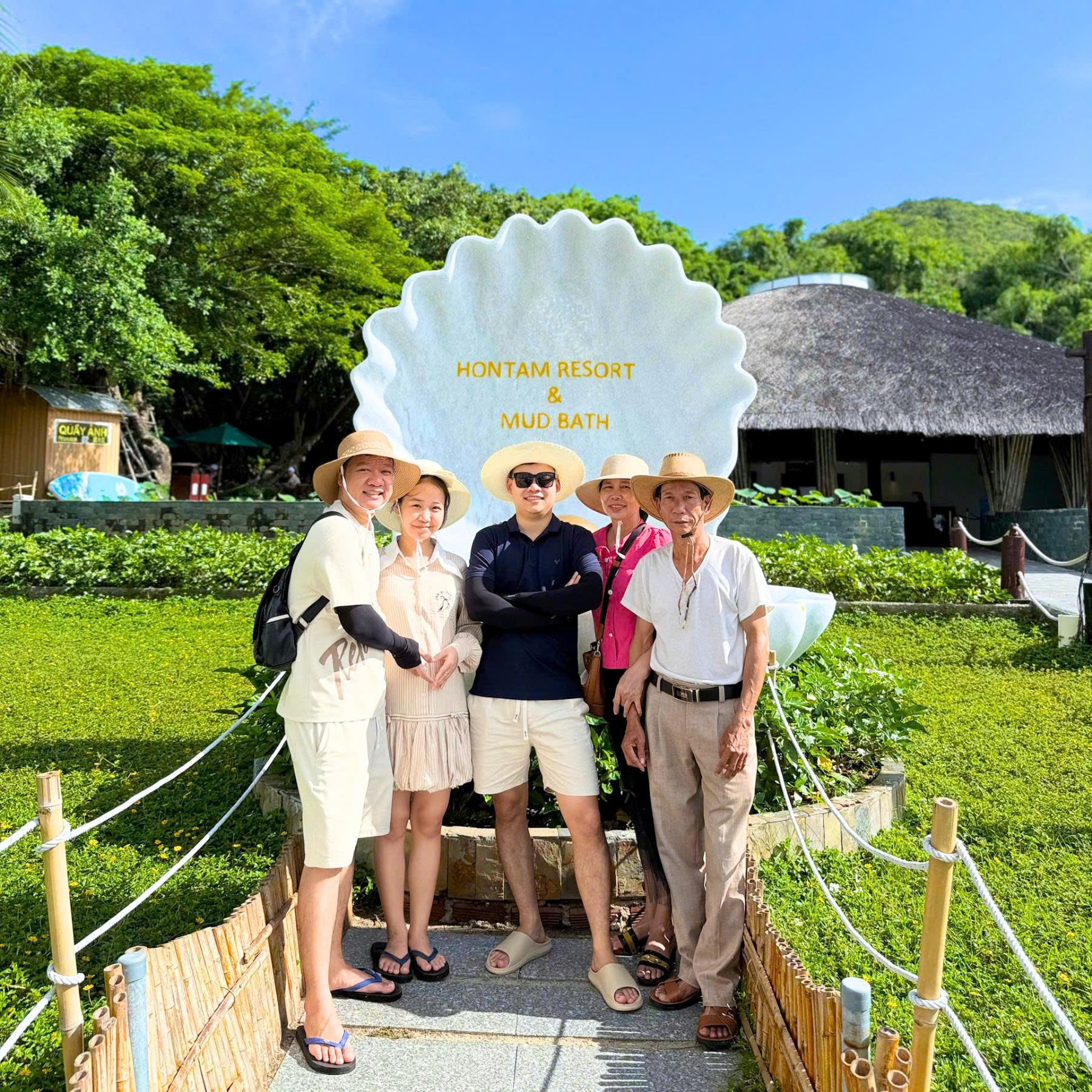 DLV.KM-23 : TOUR HÒN TẰM RESORT