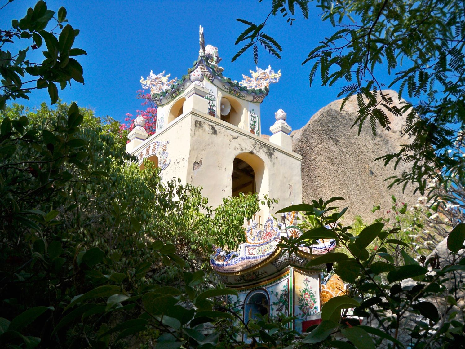 DLV.DP-05 : CÙ LAO CÂU – CHÙA CỔ THẠCH