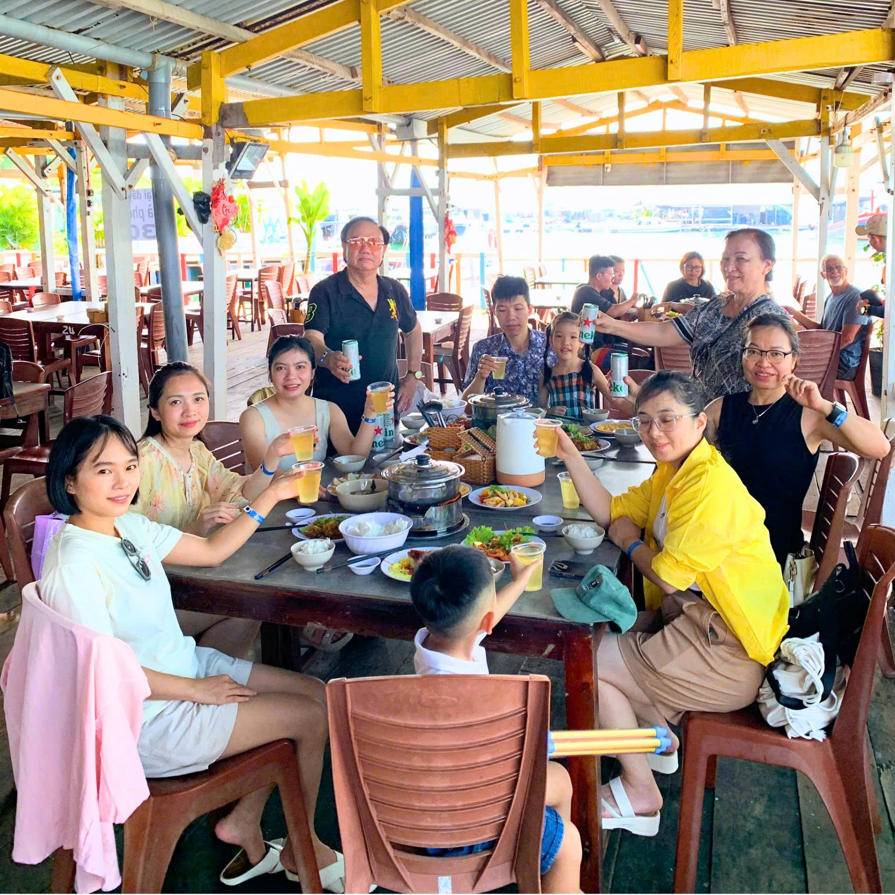 Ârm thực tour trong ngày 