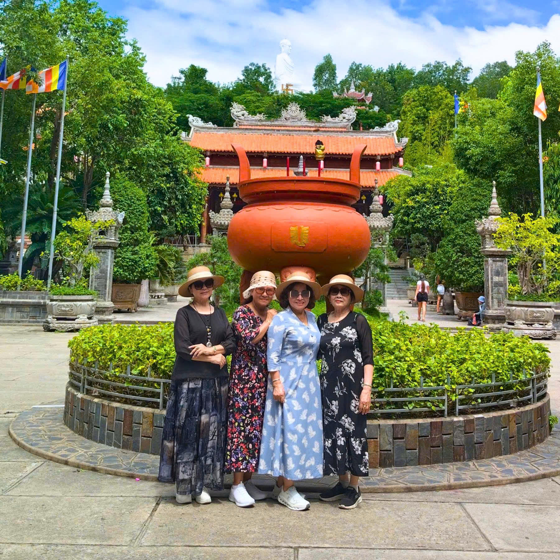 DLV.G-17 : TRẢI NGHIỆM CITY TOUR NHA TRANG